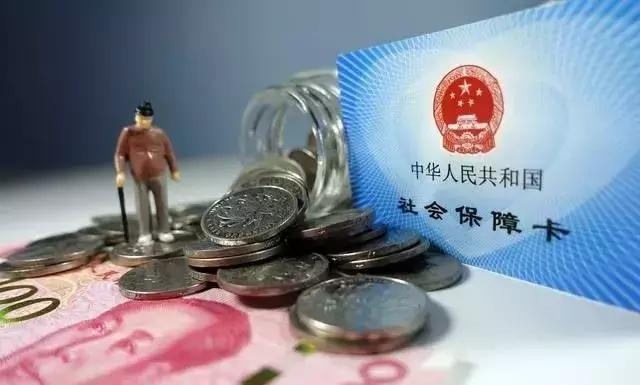 医保卡里每月返的金额可以提现吗?