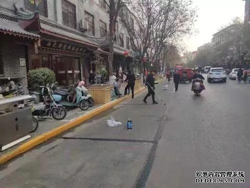 动真格了!郑州街头这12590个不规范停车位别再停了